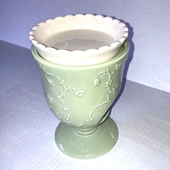 HALLMARK Moments of Beauty Tart Candle Warmer Ceramic Green White 7 inches - Picture 2 of 9